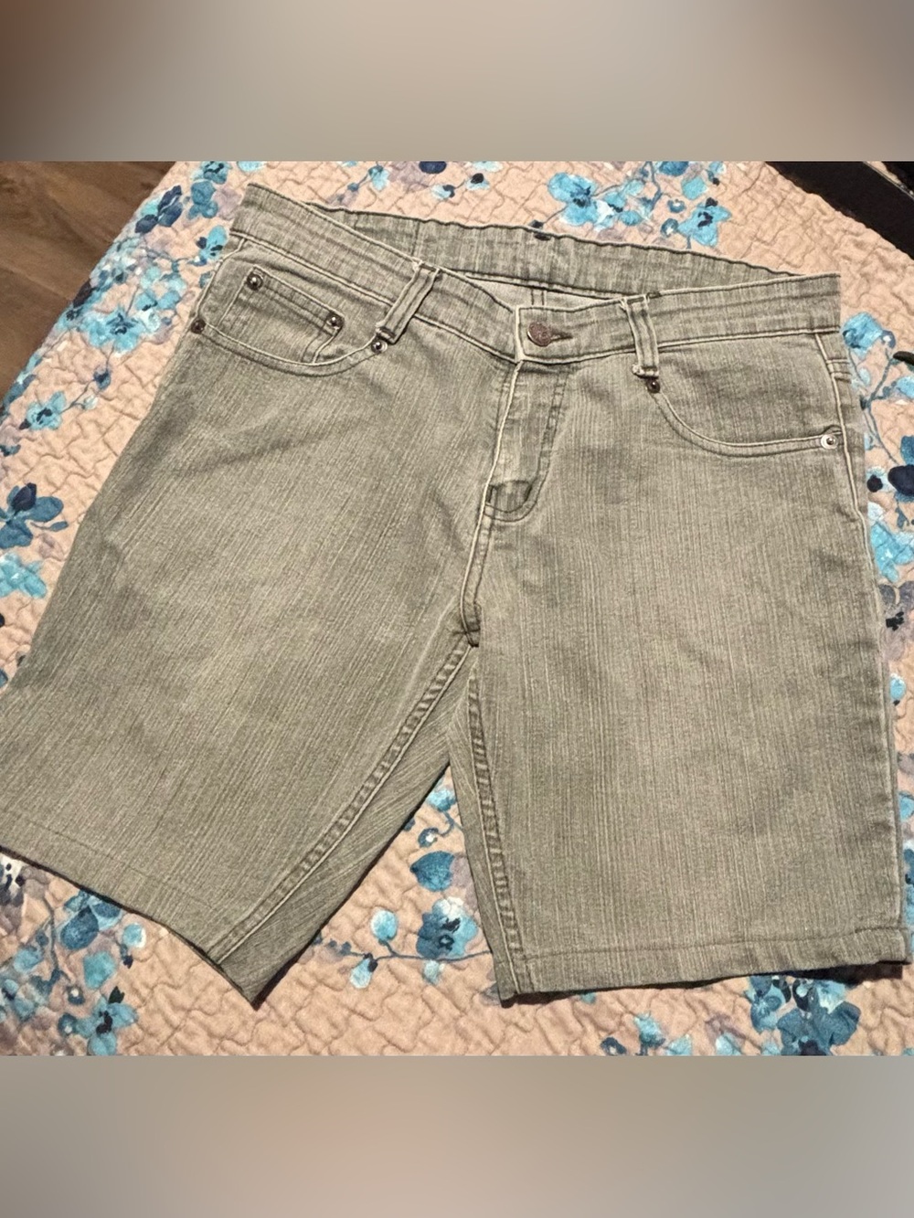 Nomad Men's Olive Relaxed Denim Shorts